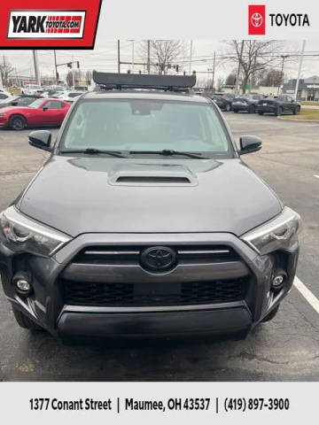 2021 Toyota 4Runner Venture 4WD photo