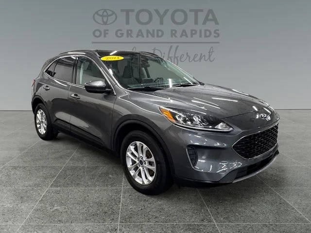 2021 Ford Escape SE Hybrid AWD photo