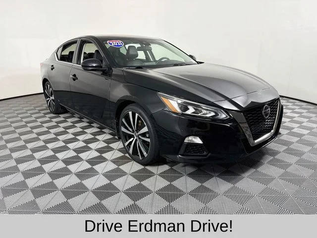 2021 Nissan Altima 2.5 SR FWD photo