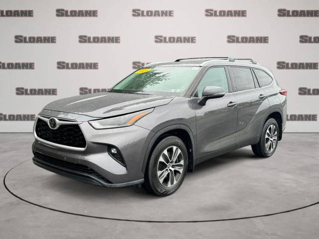 2021 Toyota Highlander XLE AWD photo