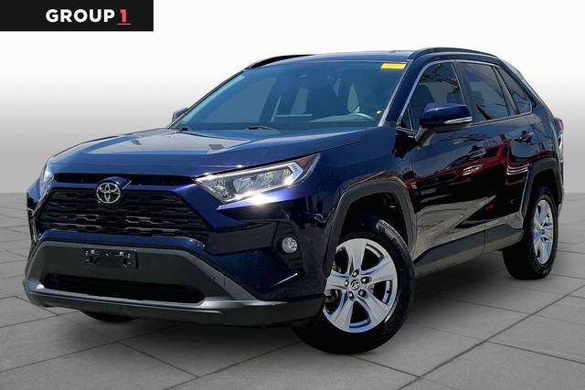 2021 Toyota RAV4 XLE AWD photo