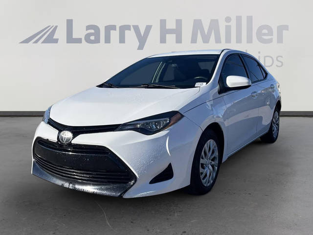 2019 Toyota Corolla LE FWD photo