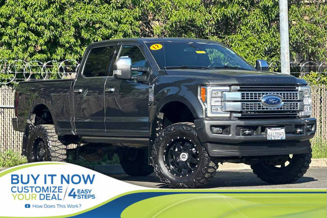2017 Ford Platinum 4WD photo