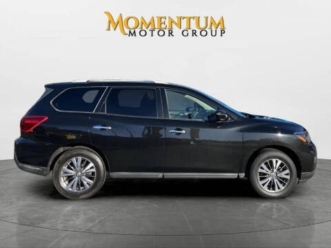 2020 Nissan Pathfinder SL FWD photo