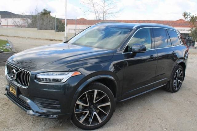 2021 Volvo XC90 Momentum AWD photo