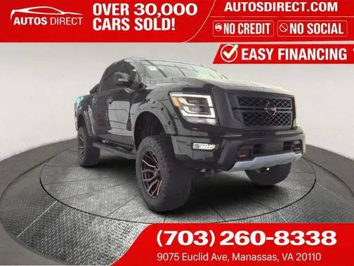 2021 Nissan Titan PRO-4X 4WD photo