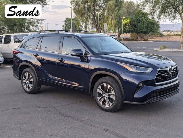 2021 Toyota Highlander XLE FWD photo