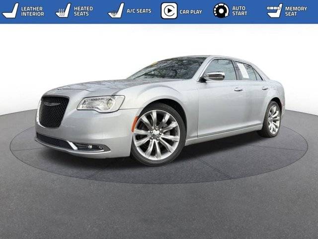 2020 Chrysler 300 Limited RWD photo