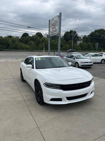 2019 Dodge Charger SXT RWD photo