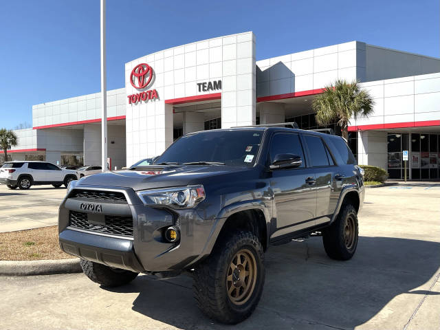 2021 Toyota 4Runner Venture 4WD photo