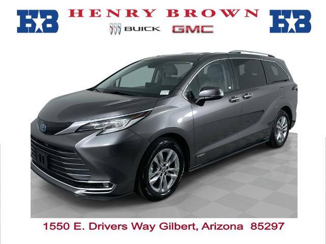 2021 Toyota Sienna Limited FWD photo