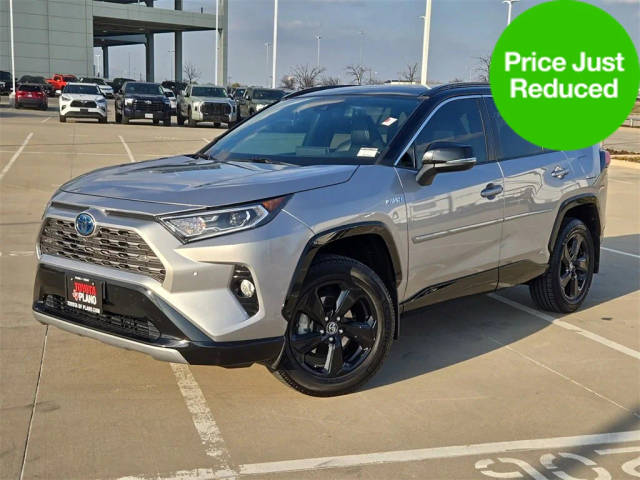 2021 Toyota RAV4 Hybrid XSE AWD photo