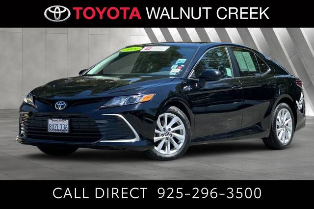 2021 Toyota Camry LE FWD photo