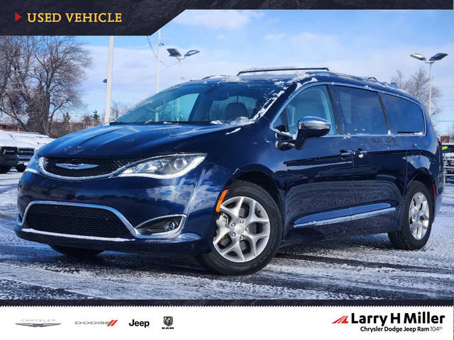 2019 Chrysler Pacifica Minivan Limited FWD photo