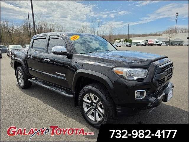 2017 Toyota Tacoma Limited 4WD photo