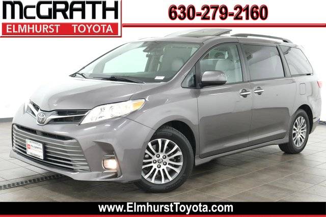 2020 Toyota Sienna XLE FWD photo