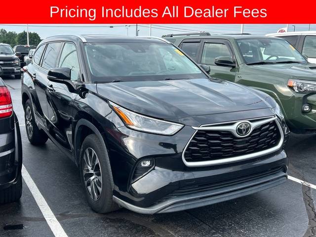 2021 Toyota Highlander XLE FWD photo