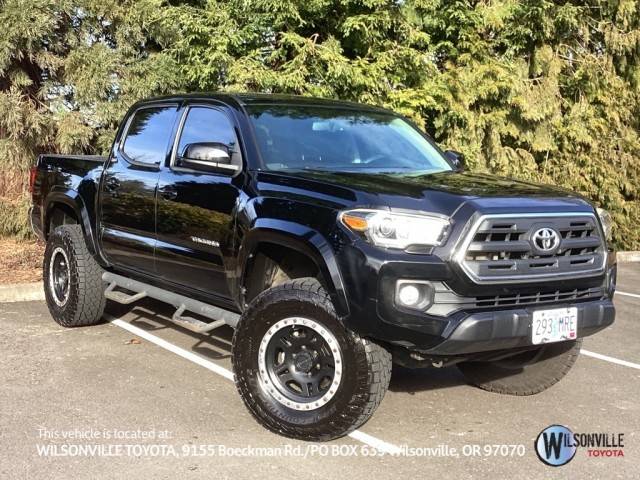 2017 Toyota Tacoma SR5 4WD photo