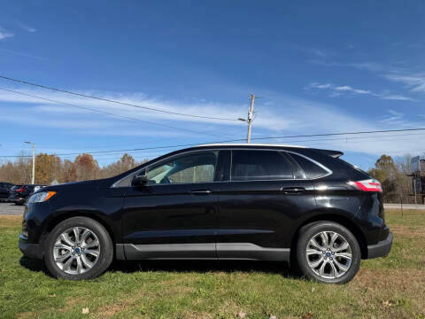 2019 Ford Edge Titanium AWD photo