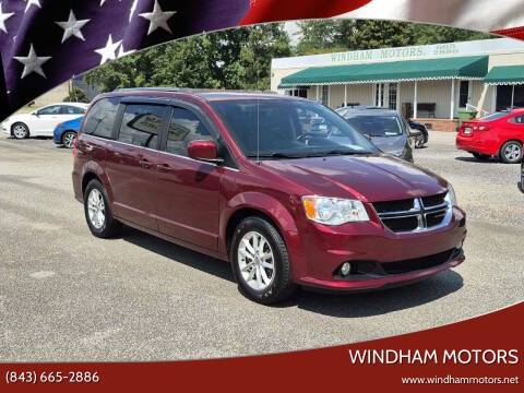 2020 Dodge Grand Caravan SXT FWD photo