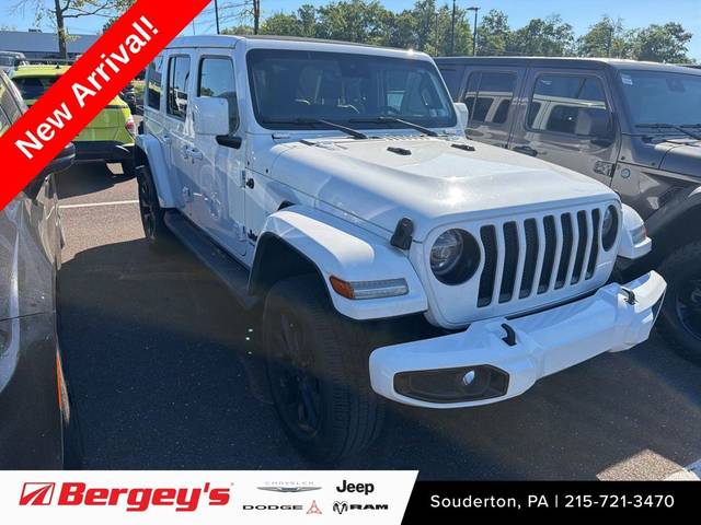 2021 Jeep Wrangler Unlimited Unlimited Sahara High Altitude 4WD photo
