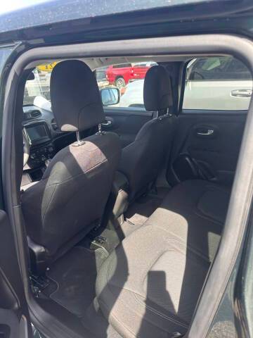 2021 Jeep Renegade Jeepster FWD photo
