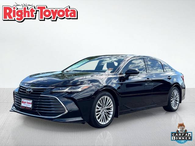 2021 Toyota Avalon Limited FWD photo