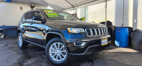 2021 Jeep Grand Cherokee Laredo E 4WD photo