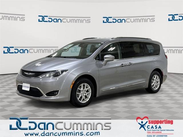 2020 Chrysler Pacifica Minivan Touring L FWD photo