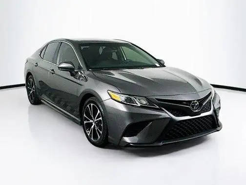 2018 Toyota Camry SE FWD photo