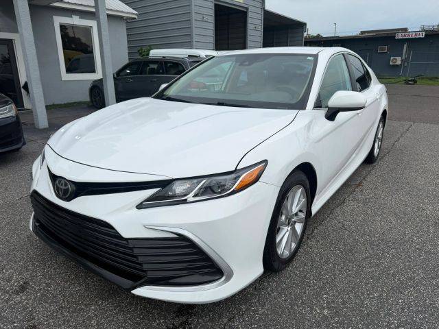 2021 Toyota Camry LE FWD photo