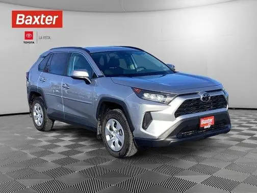 2021 Toyota RAV4 LE AWD photo