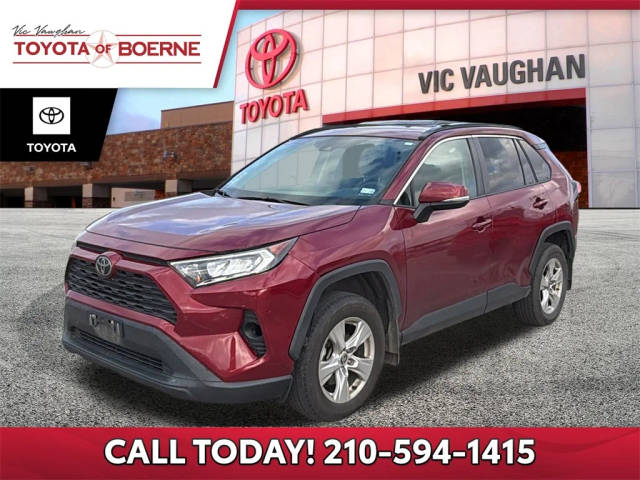 2021 Toyota RAV4 XLE FWD photo