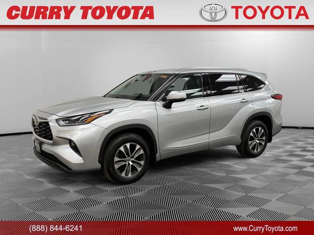 2021 Toyota Highlander XLE AWD photo