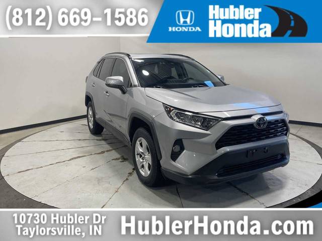 2021 Toyota RAV4 XLE FWD photo