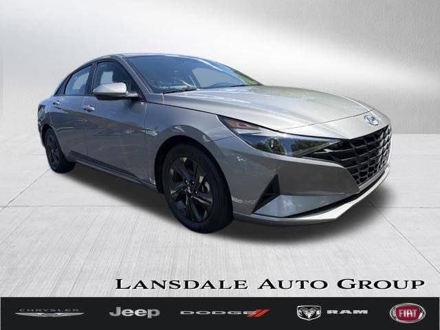 2021 Hyundai Elantra SEL FWD photo