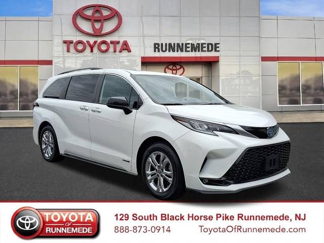2021 Toyota Sienna XSE AWD photo