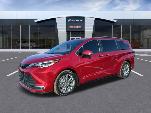 2021 Toyota Sienna Platinum FWD photo