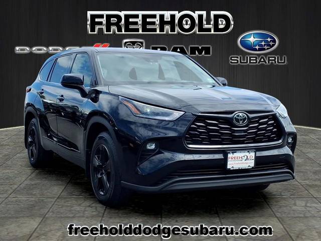 2021 Toyota Highlander LE AWD photo