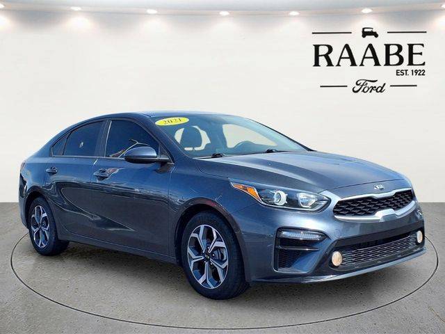 2021 Kia Forte LXS FWD photo