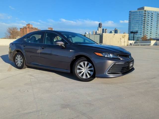 2021 Toyota Camry Hybrid LE FWD photo