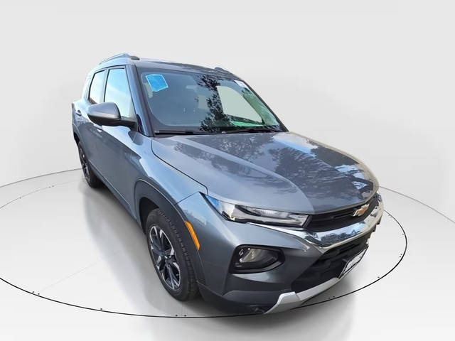 2021 Chevrolet TrailBlazer LT FWD photo
