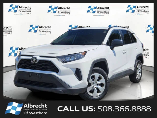 2021 Toyota RAV4 LE AWD photo