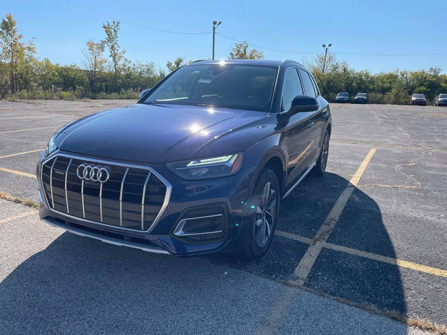 2021 Audi Q5 Premium Plus AWD photo