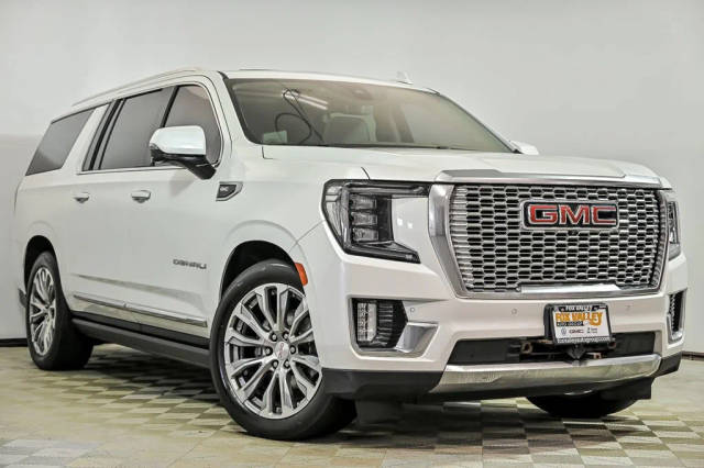 2021 GMC Yukon XL Denali 4WD photo
