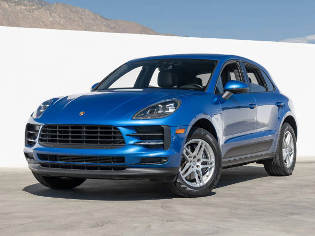 2021 Porsche Macan  AWD photo