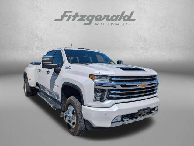 2021 Chevrolet Silverado 3500HD High Country 4WD photo