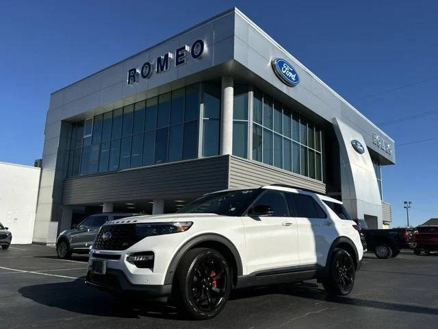 2021 Ford Explorer ST 4WD photo