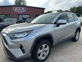 2021 Toyota RAV4 XLE AWD photo