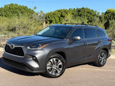 2021 Toyota Highlander XLE FWD photo
